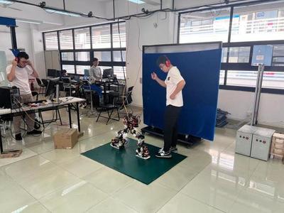 張皓:以“爬坡過坎”精神推動(dòng)教育信息化產(chǎn)業(yè)融合發(fā)展