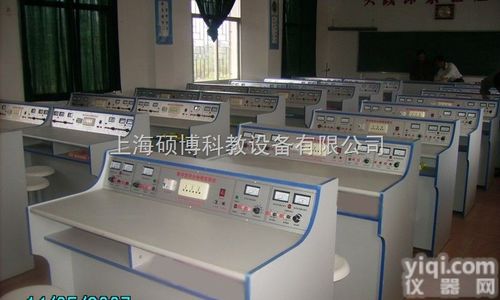 化學實驗室設(shè)備 科教設(shè)備的重要組成與作用